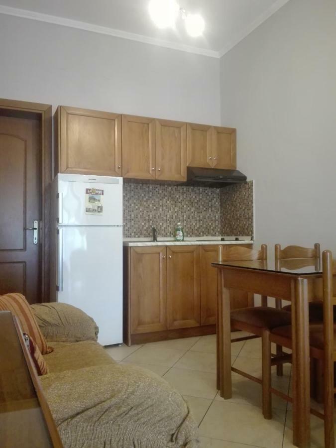 Balkan House Potos Exterior photo